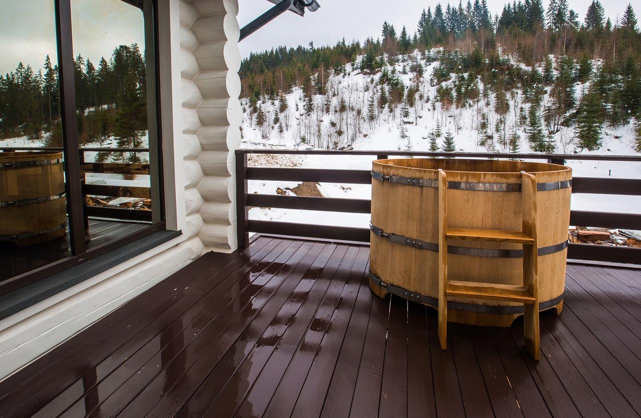 Westhills Cottage Town & Spa Bukovel Exterior photo